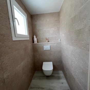 (99)